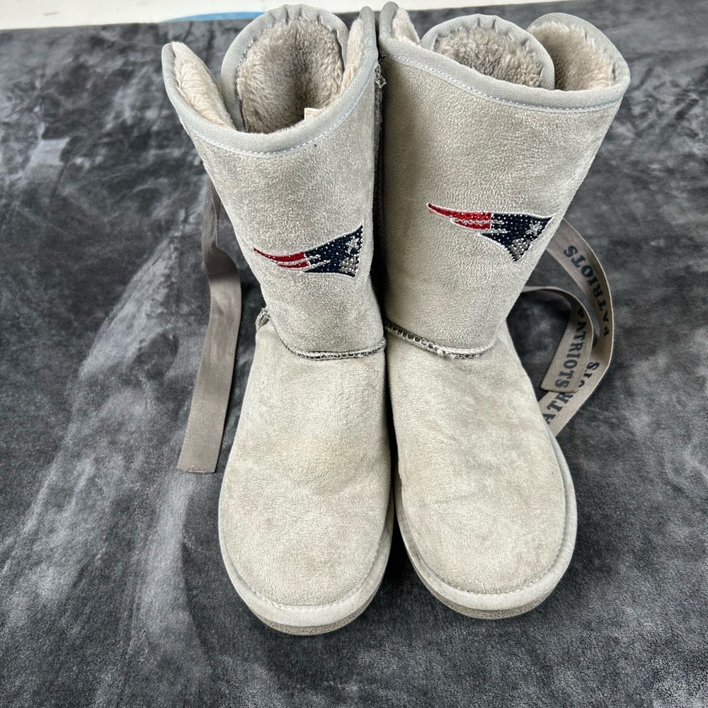NFL Faux Fur Winter Boot by Cuce' -Patriots Graig Color